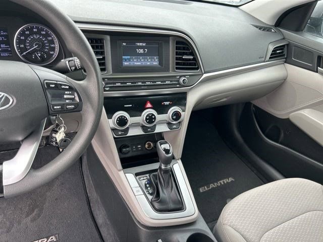 Used 2019 Hyundai Elantra SE image 20