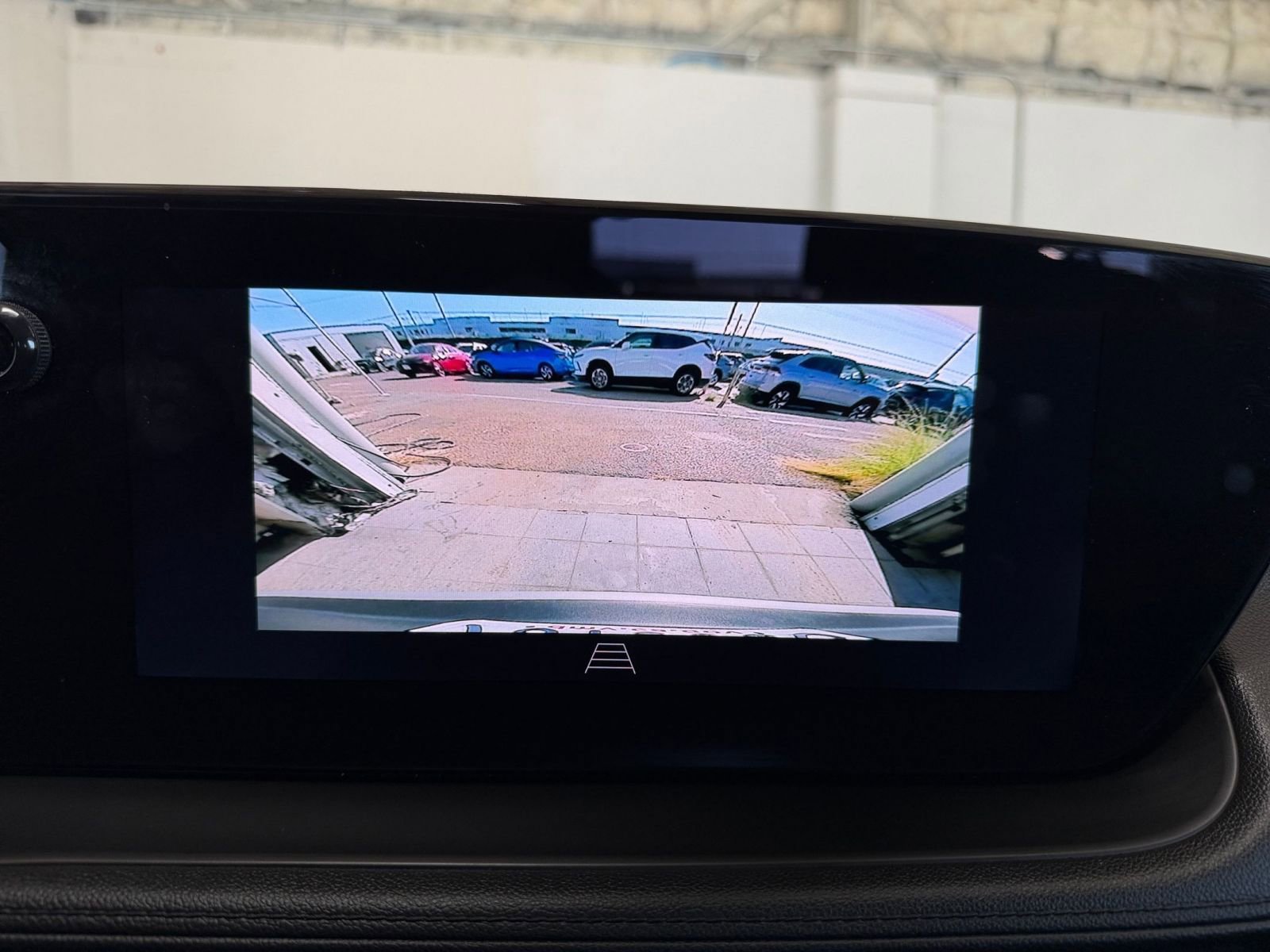 Used 2025 Buick Encore GX Preferred image 17