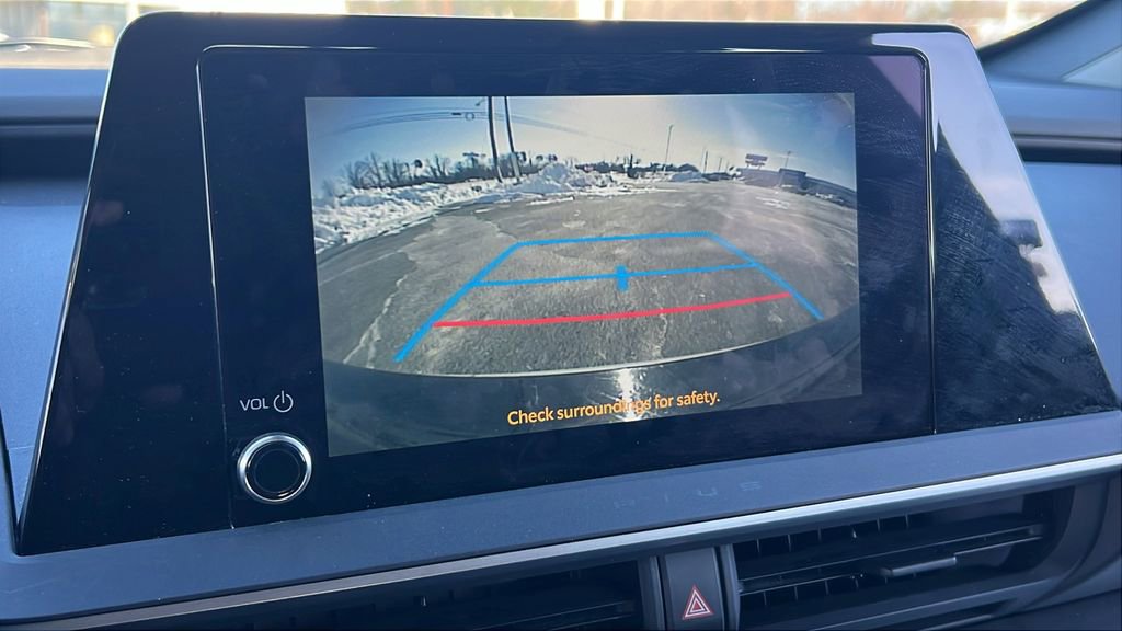 Used 2024 Toyota Prius LE image 29