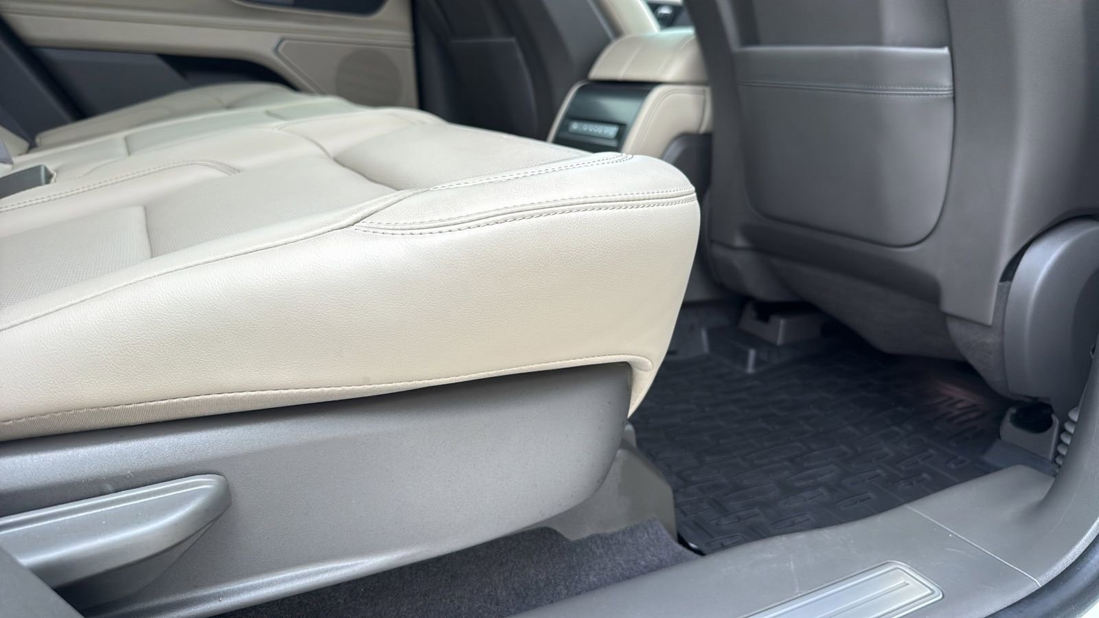 Certified 2024 Lincoln Nautilus Premier AWD/4WD image 26