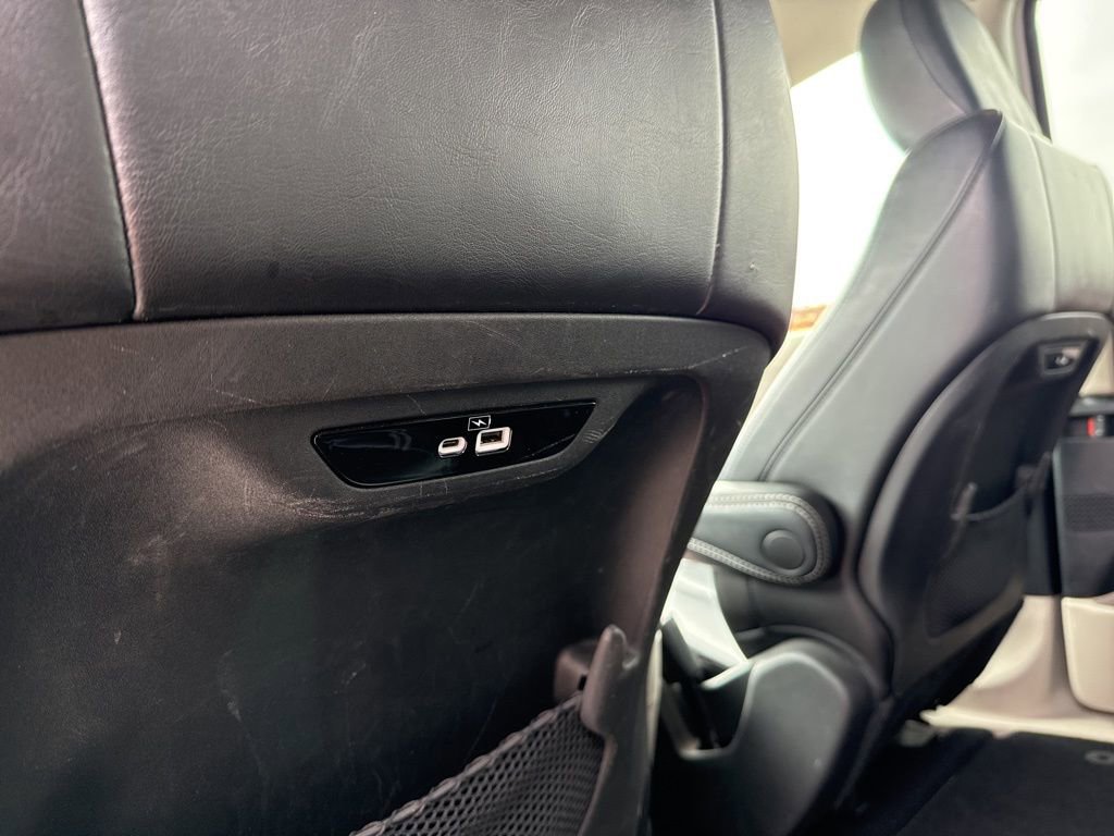Used 2023 Chrysler Pacifica Touring-L image 22