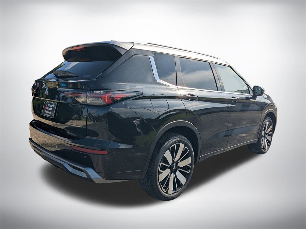New 2025 Mitsubishi Outlander SEL image 4