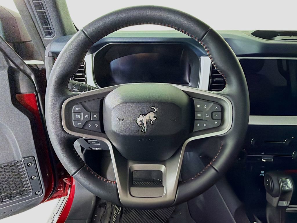 Used 2025 Ford Bronco Heritage Edition image 13