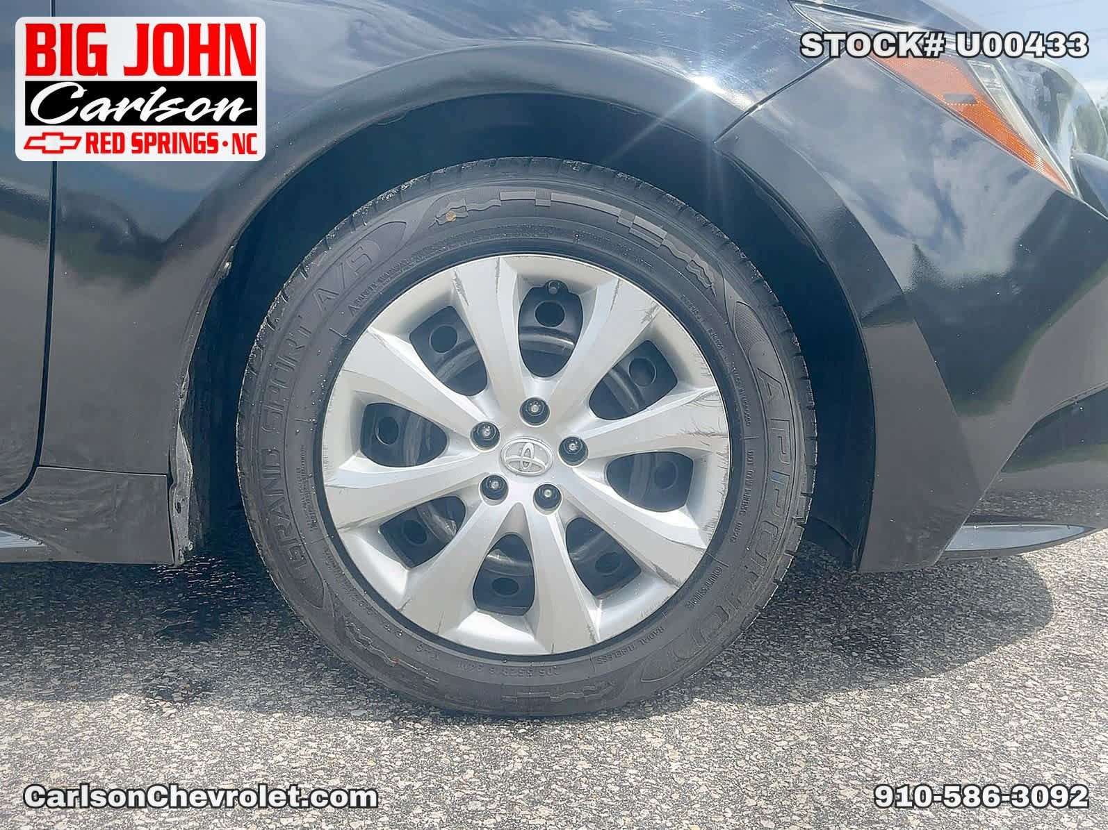 Used 2020 Toyota Corolla LE FWD image 38