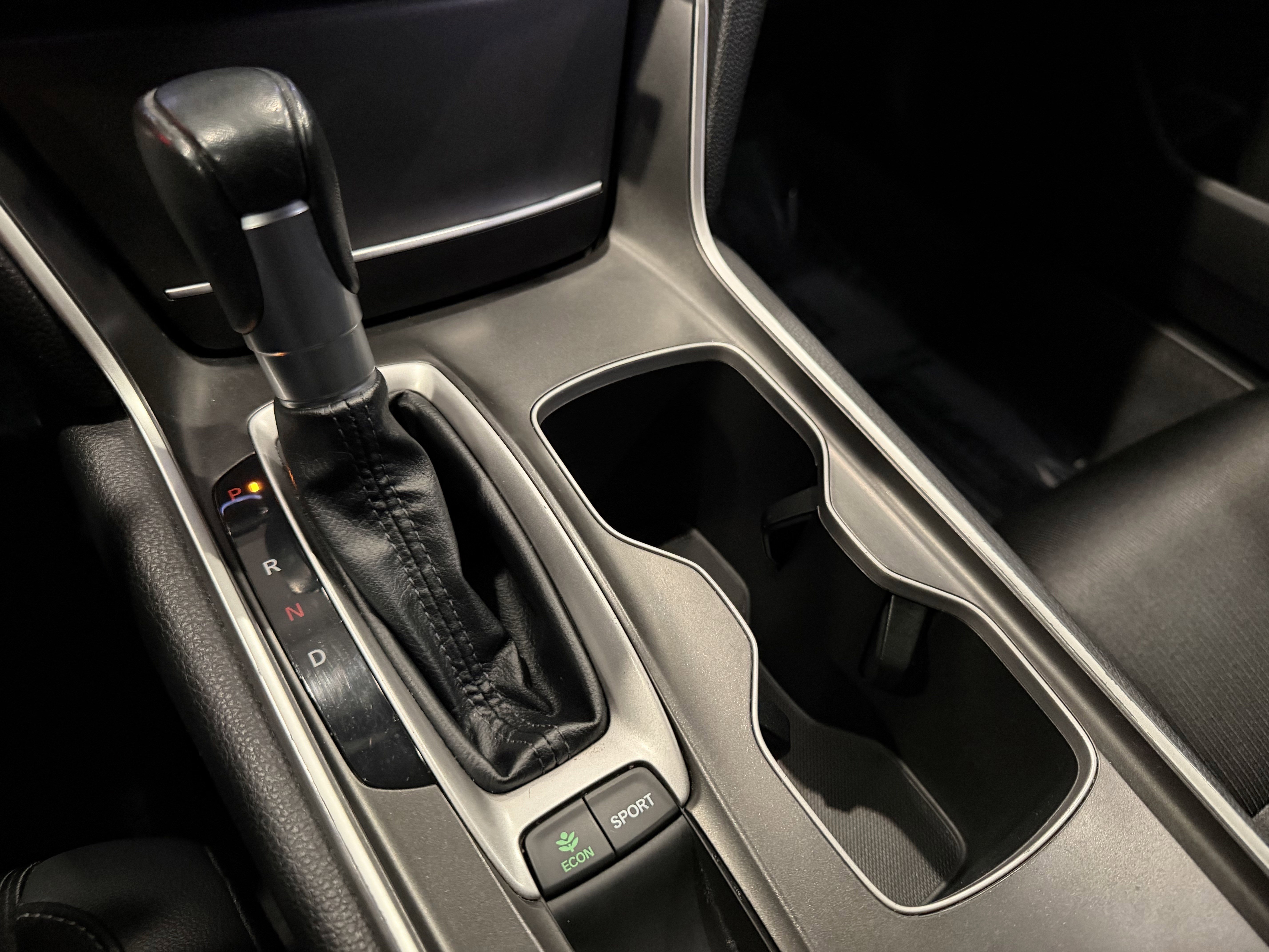 Used 2020 Honda Accord Sport image 18