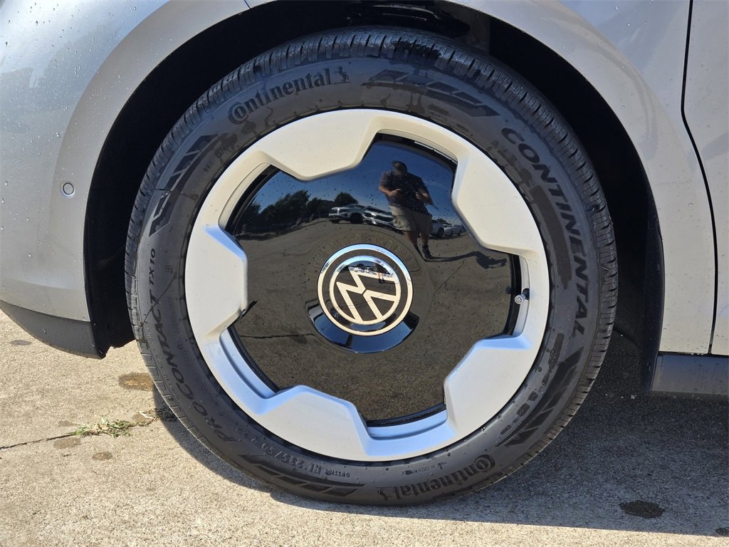 New 2025 Volkswagen ID. Buzz Pro S Plus image 9