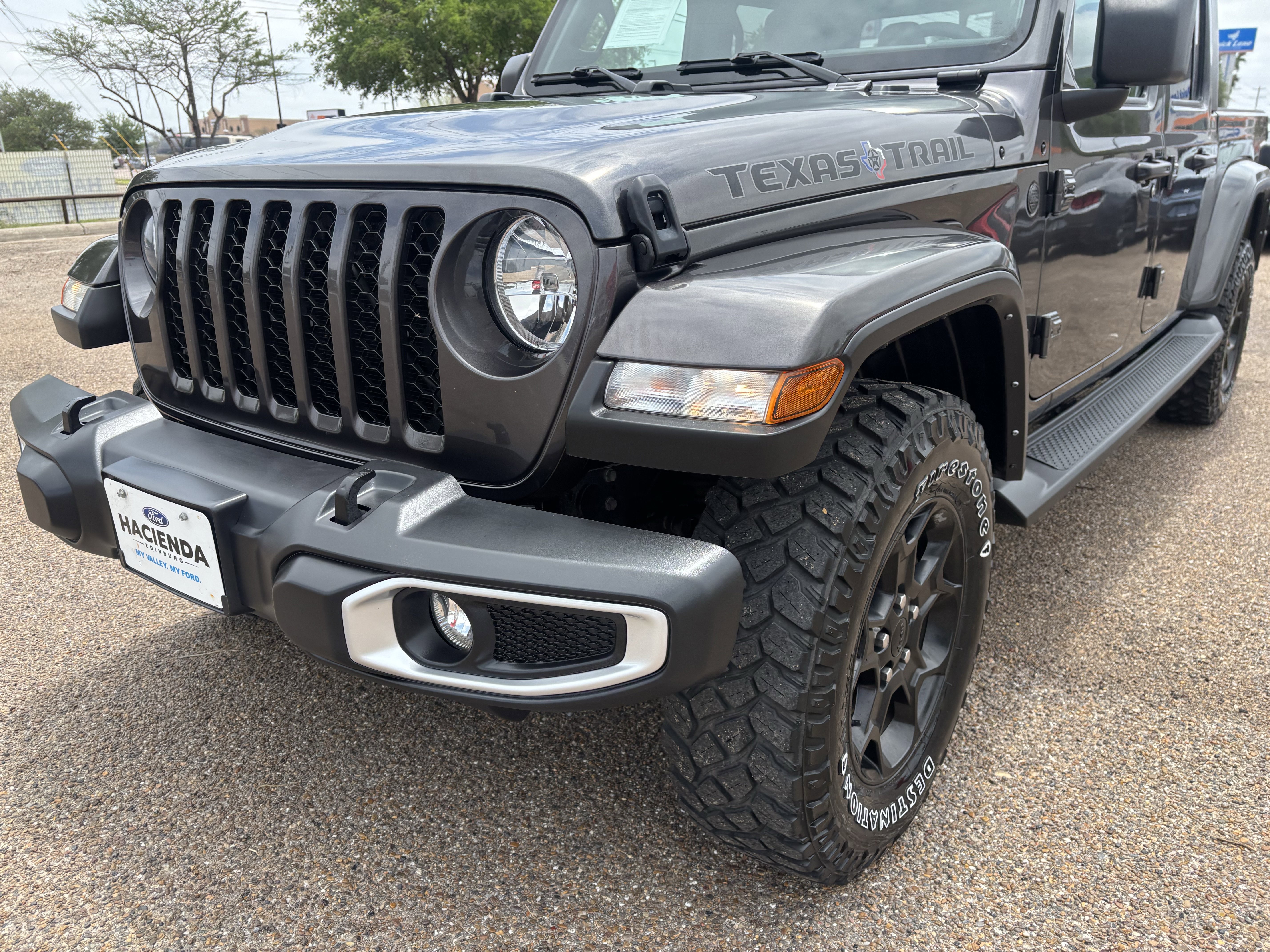 Used 2023 Jeep Gladiator Sport AWD/4WD image 7