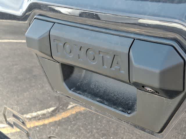 New 2026 Toyota Tacoma TRD Off-Road AWD/4WD image 19