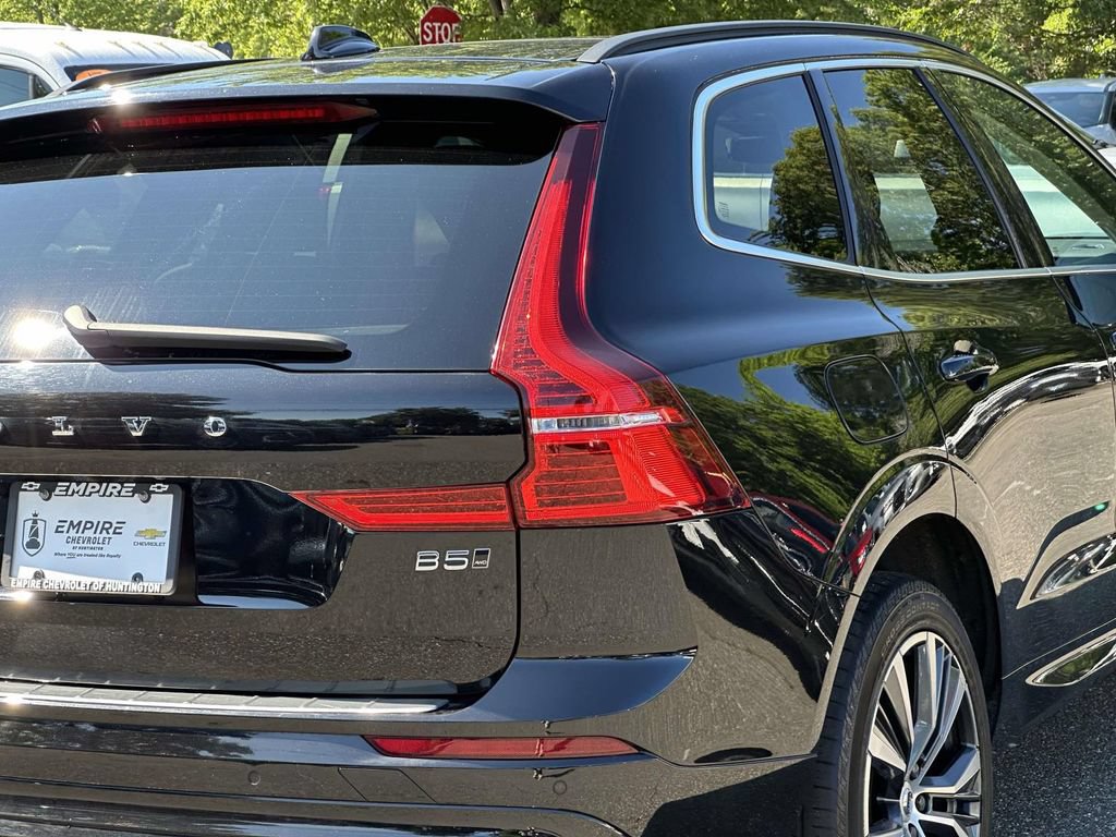 Used 2022 Volvo XC60 B5 Momentum w/ Climate Package AWD/4WD image 14