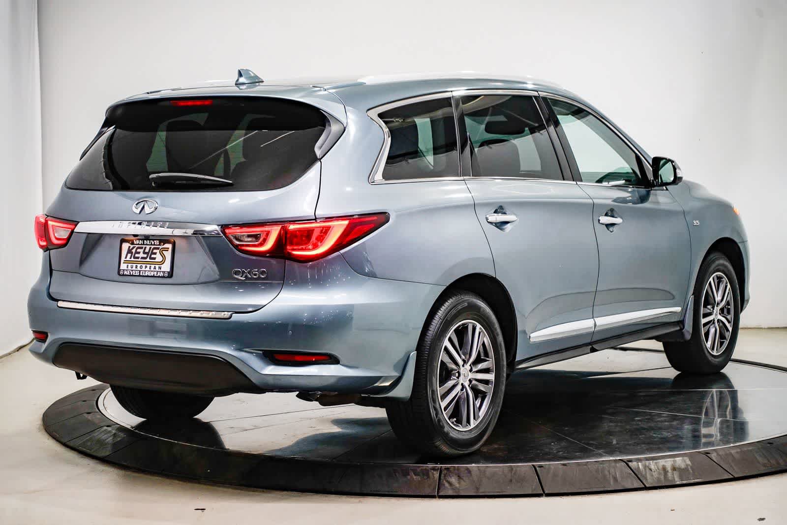 Used 2017 INFINITI QX60 FWD w/ Premium Plus Package image 4