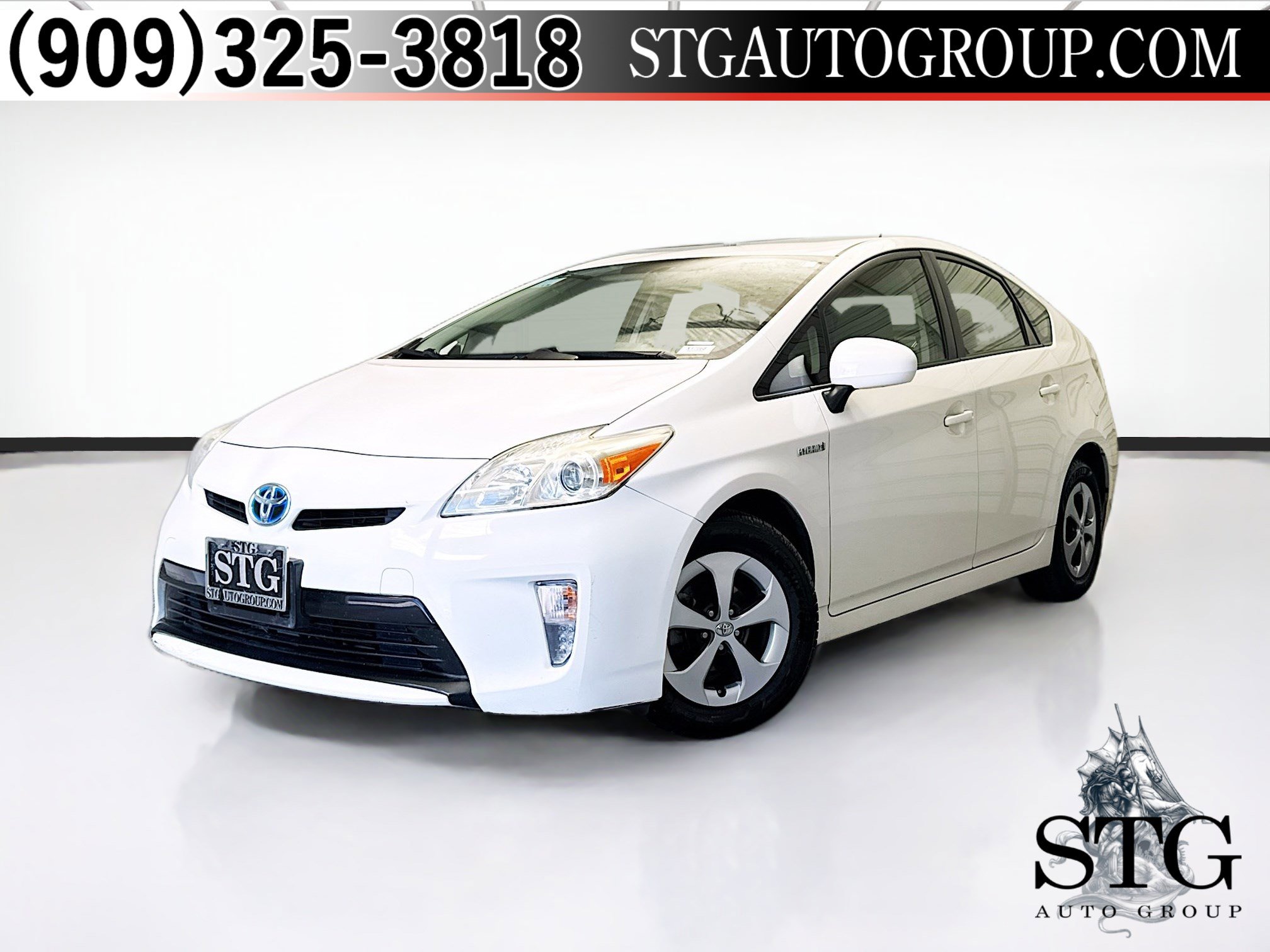 Used 2015 Toyota Prius Two image 1