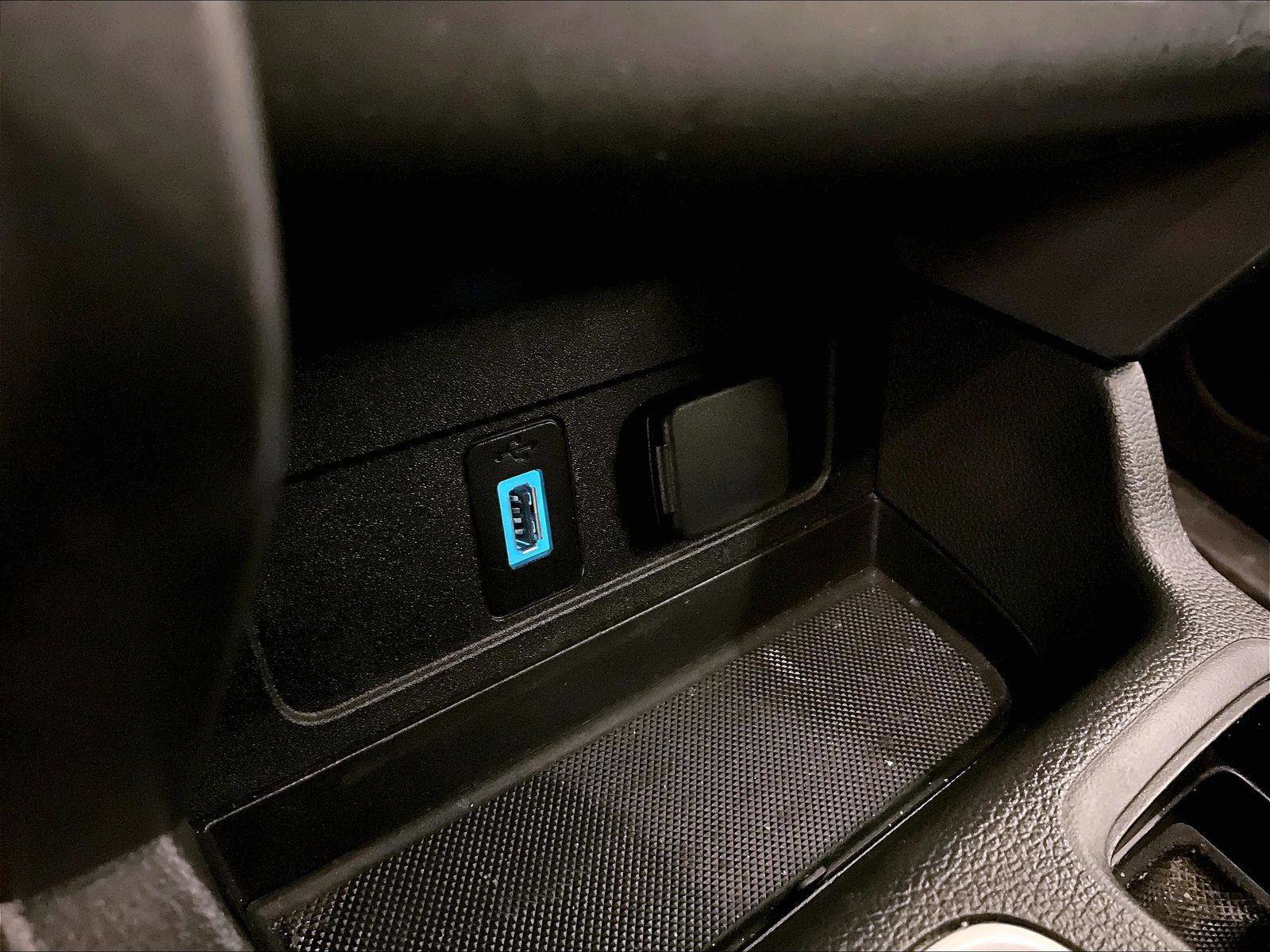 Used 2018 Ford Escape SE image 31