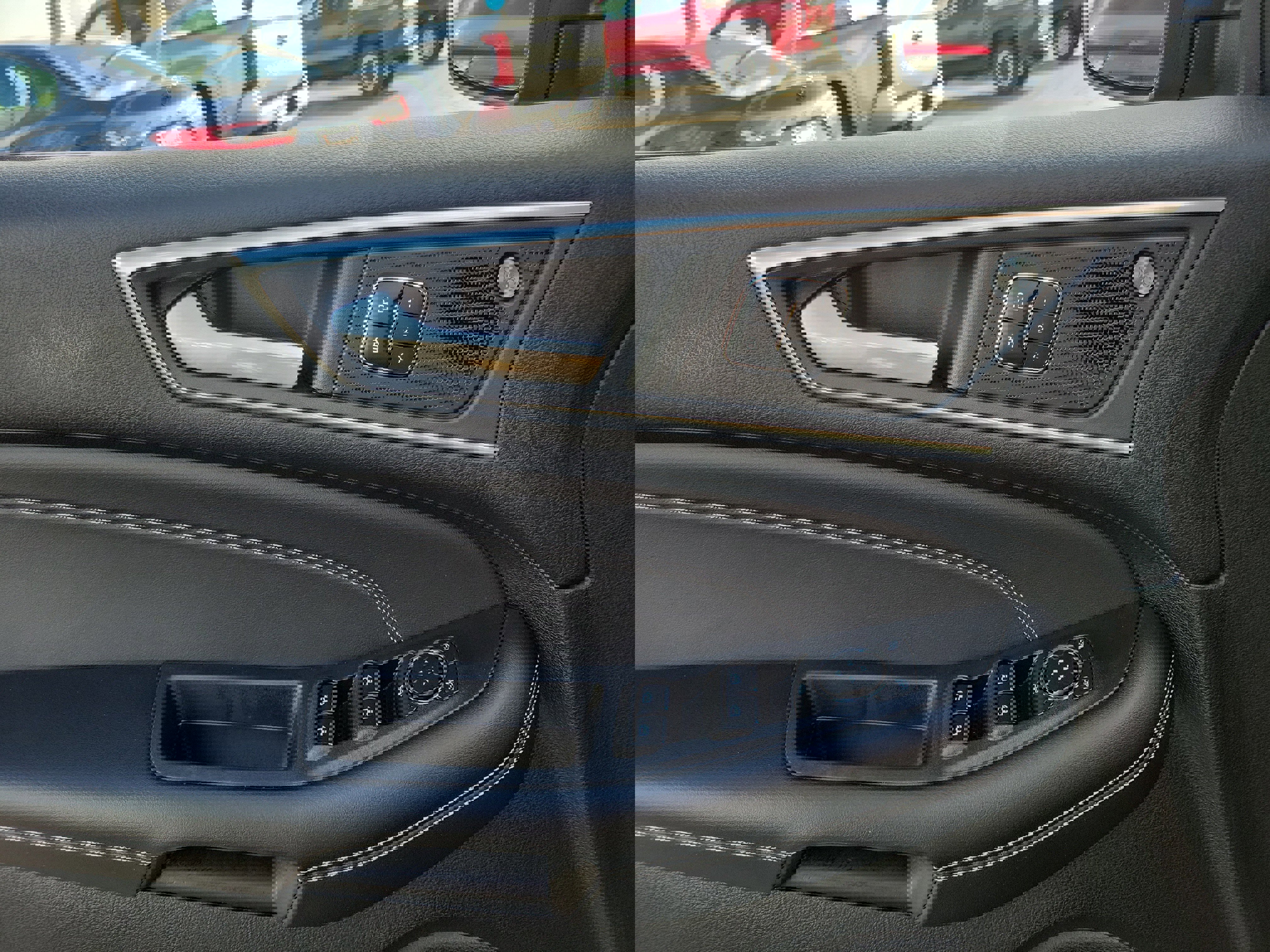 Used 2023 Ford Edge Titanium AWD/4WD image 17