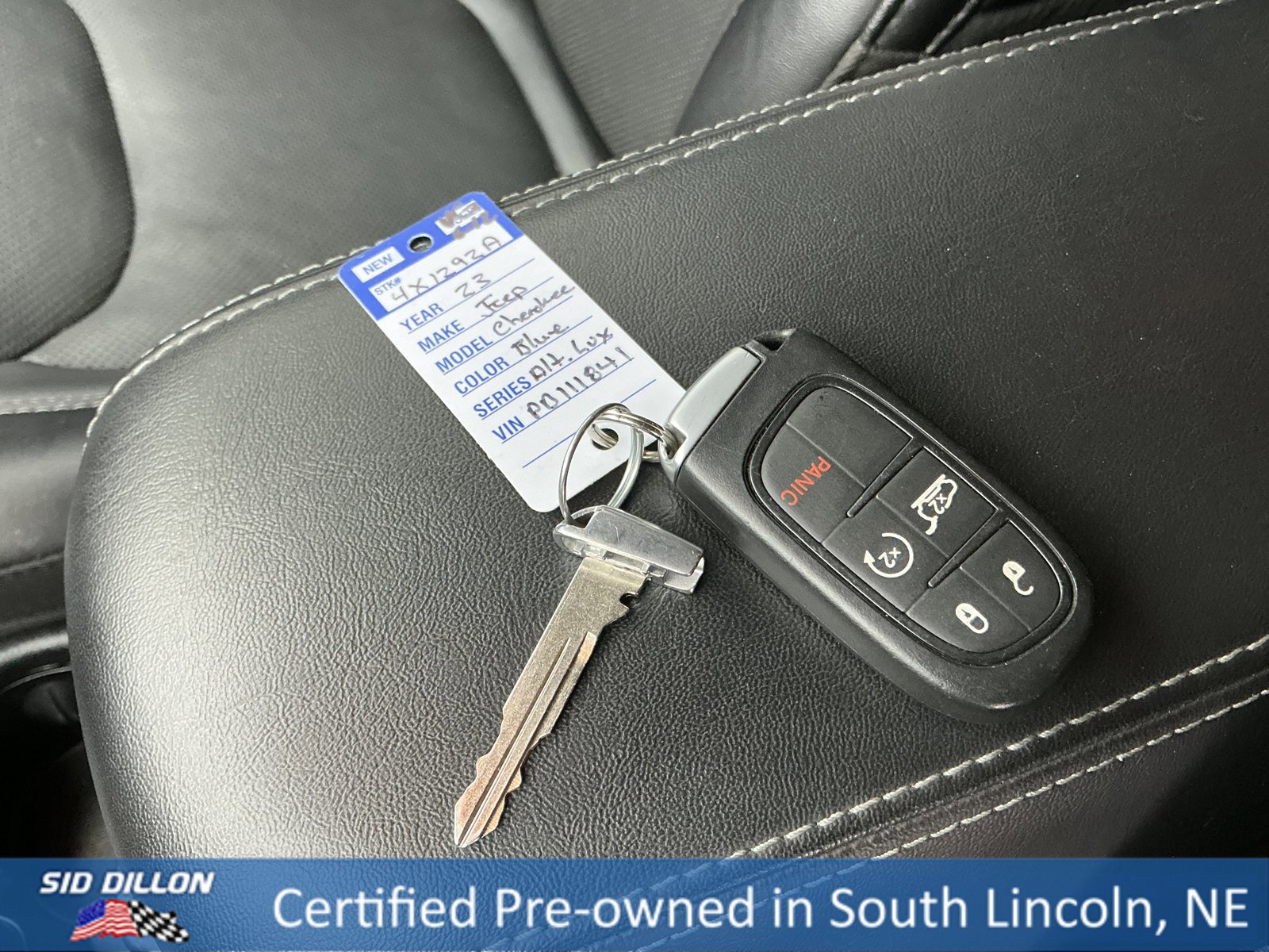 Used 2023 Jeep Cherokee Altitude Lux image 8