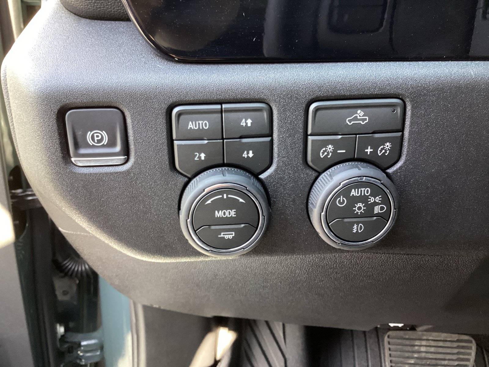 Used 2026 Chevrolet Silverado 2500 LT AWD/4WD image 28