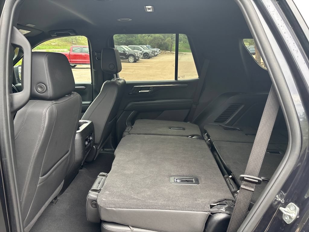 Used 2025 Chevrolet Tahoe LT AWD/4WD image 12