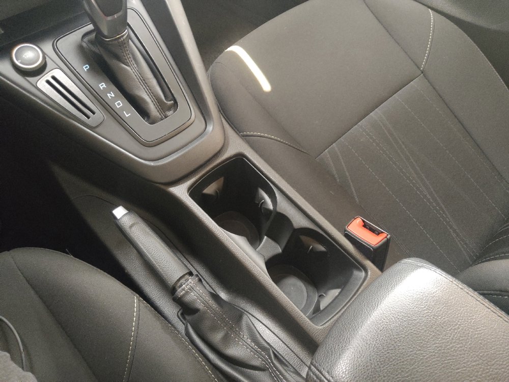 Used 2016 Ford Focus SE image 26