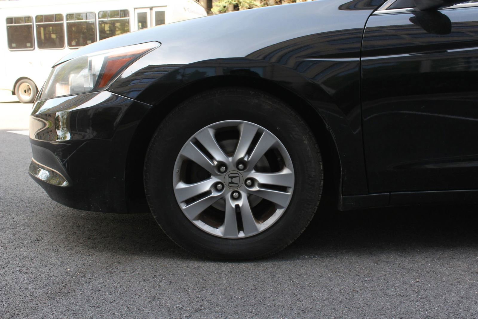 Used 2012 Honda Accord LX image 11