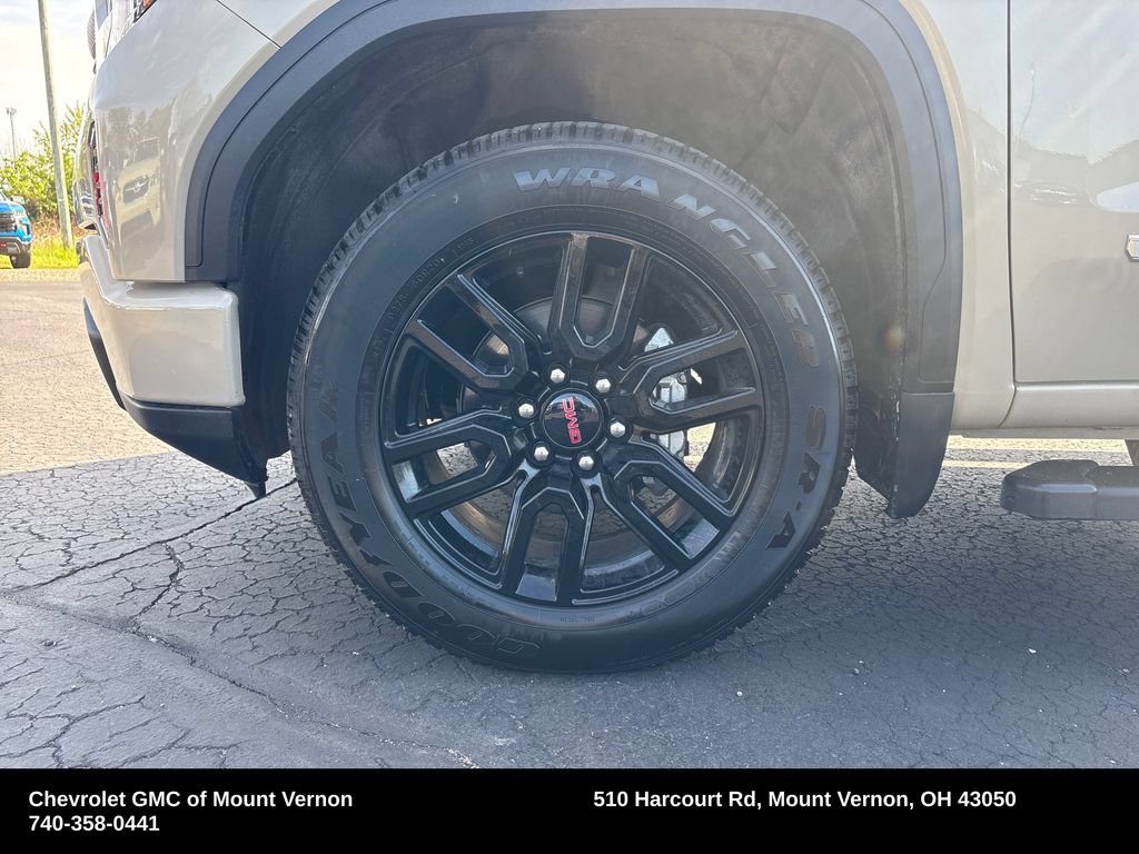 Used 2022 GMC Sierra 1500 Elevation w/ LPO, Elevation Black Package AWD/4WD image 25