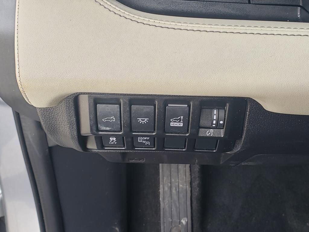 Used 2022 Subaru Ascent Limited w/ Popular Package #4 image 33