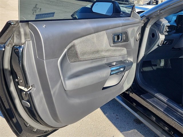 Used 2025 Ford Mustang Coupe image 8