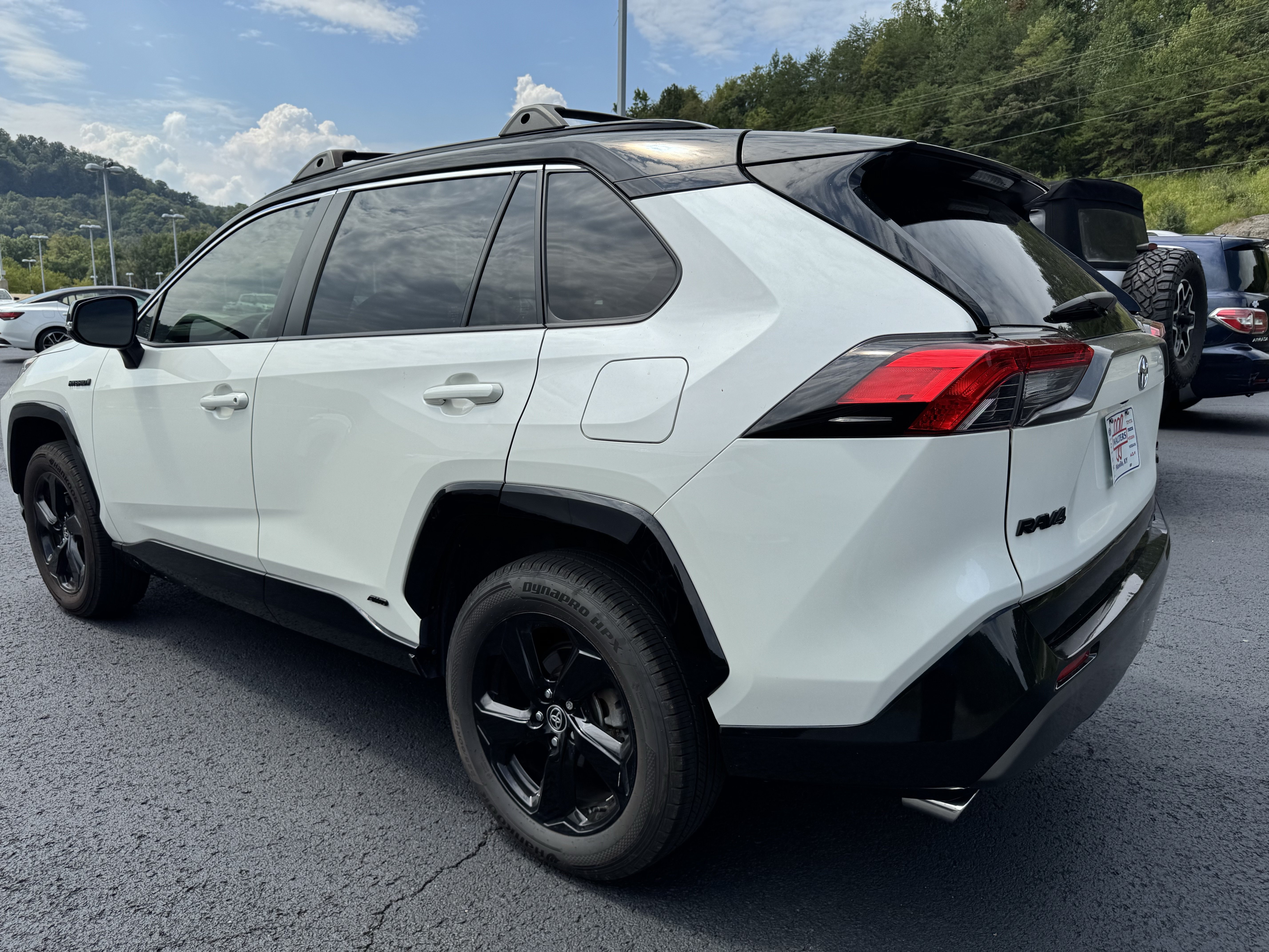 Used 2021 Toyota RAV4 XSE w/ XSE Grade Weather Package AWD/4WD image 4