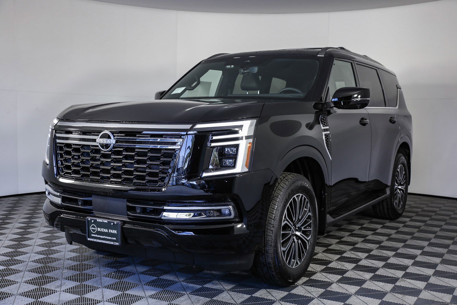 New 2025 Nissan Armada Platinum image 9