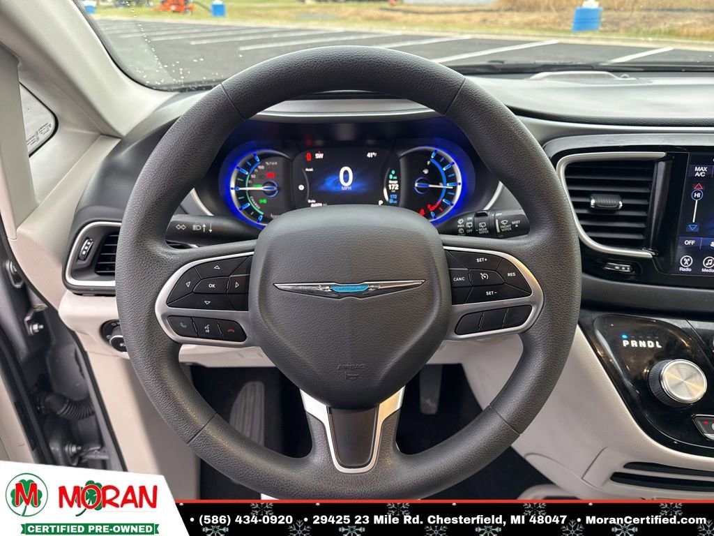 Used 2017 Chrysler Pacifica Touring Plus image 16