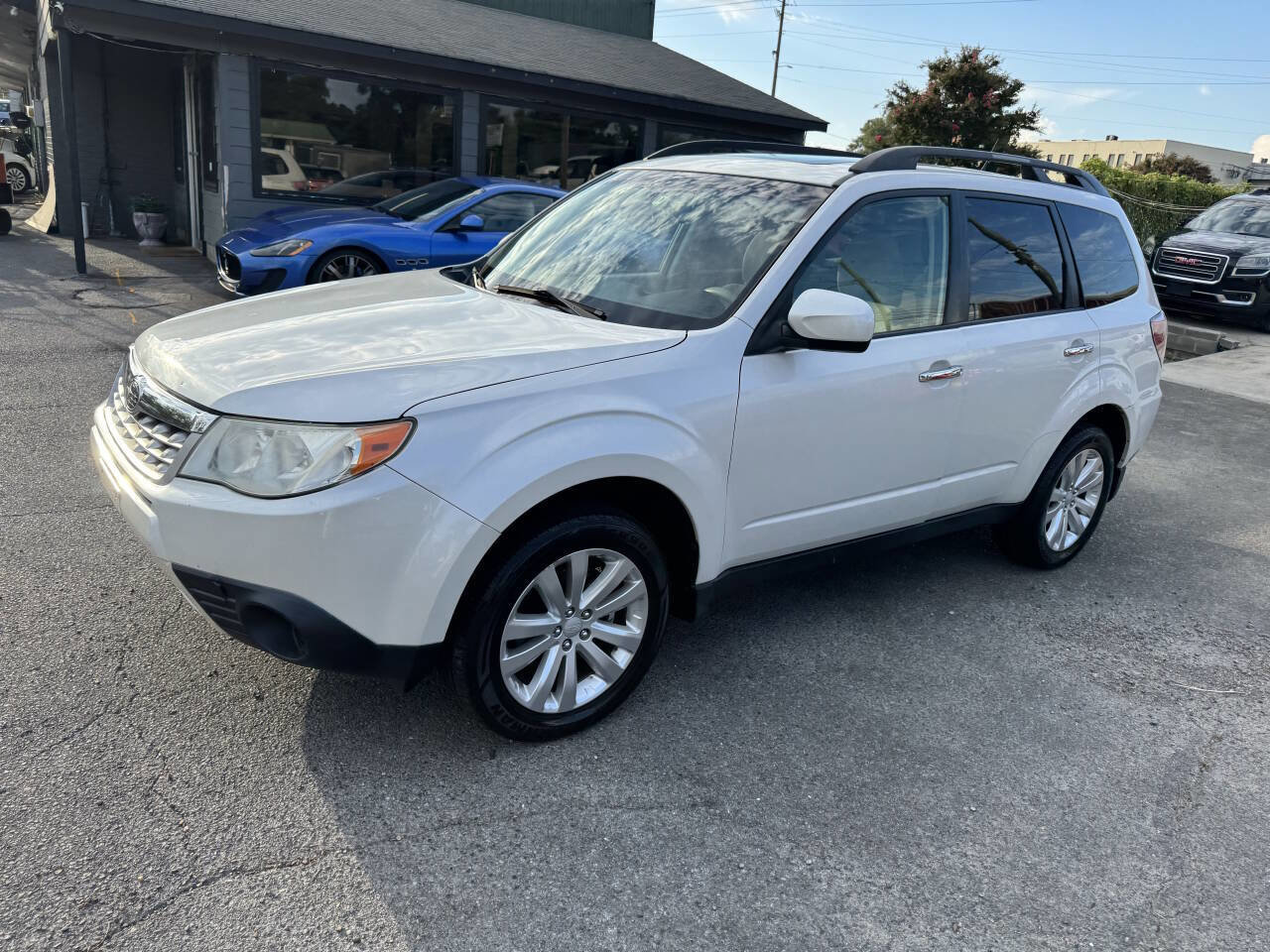Used 2013 Subaru Forester 2.5X Premium w/ Popular Pkg 3 image 3