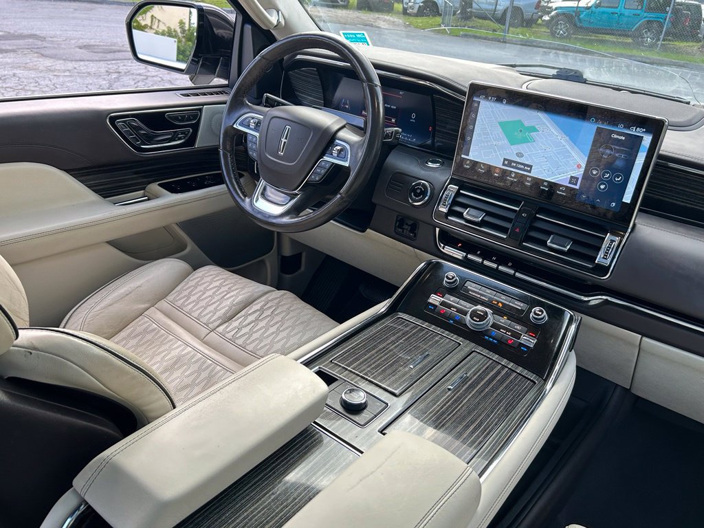Used 2022 Lincoln Navigator L Black Label AWD/4WD image 10