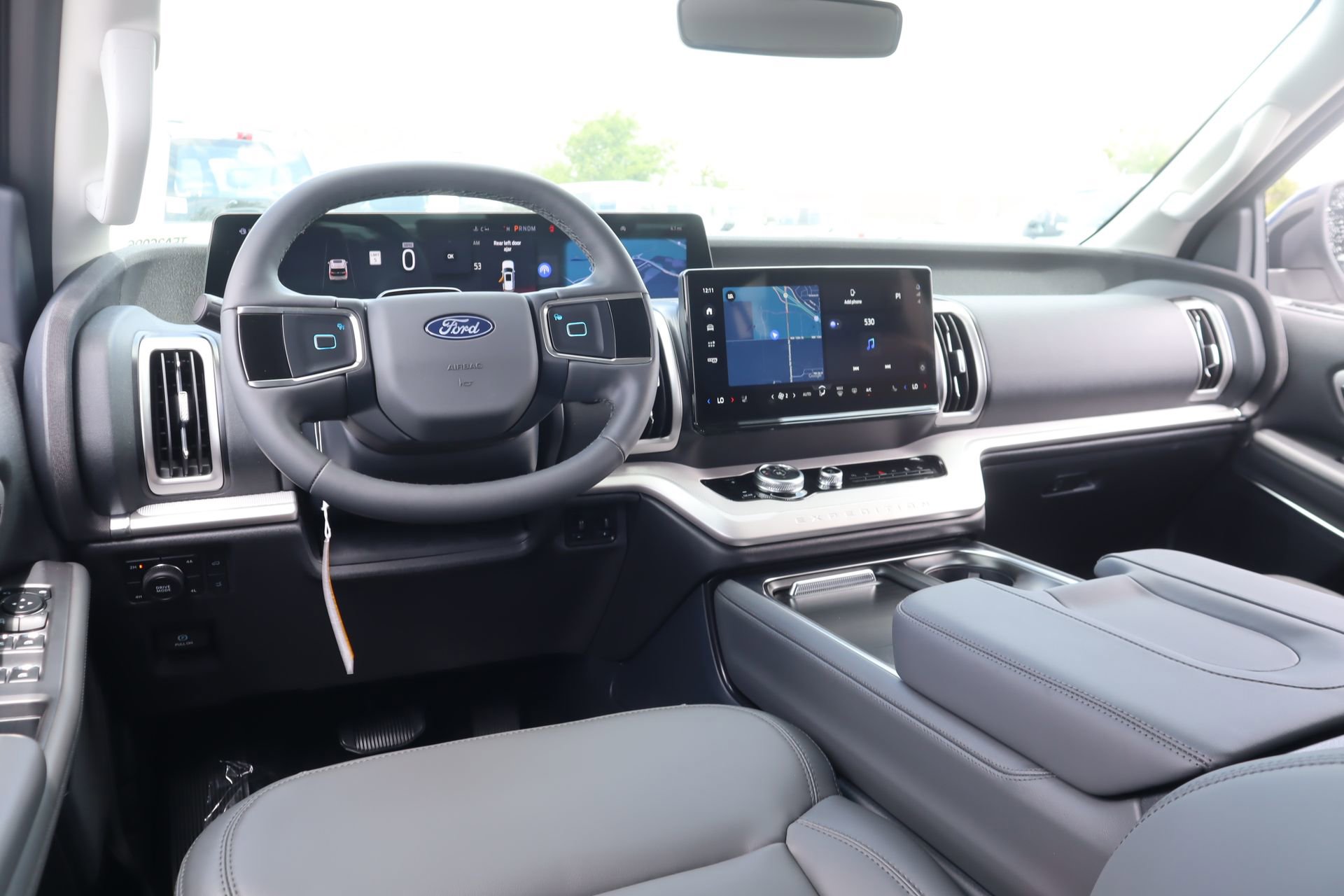 New 2026 Ford Expedition Active AWD/4WD image 2