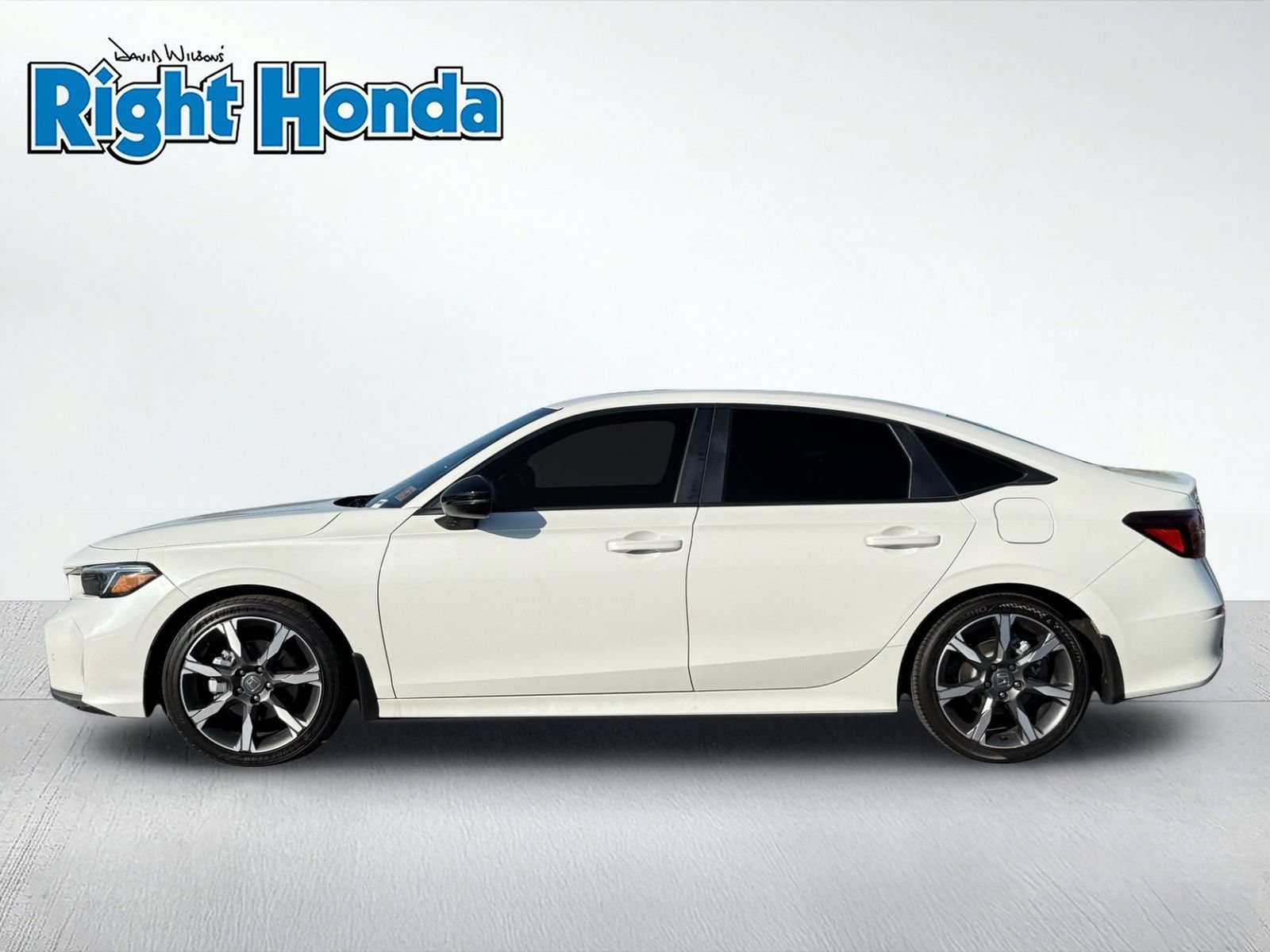 Used 2025 Honda Civic Sport Touring image 3