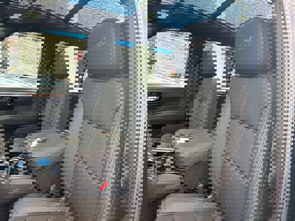 New 2026 Chevrolet Suburban High Country w/ Sun And Tow Package image 30