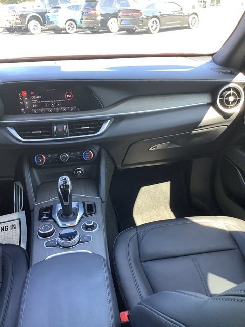 Used 2023 Alfa Romeo Stelvio Ti AWD/4WD image 21