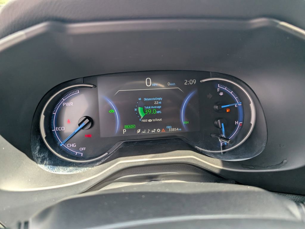 Used 2023 Toyota RAV4 XLE w/ Convenience Package image 18