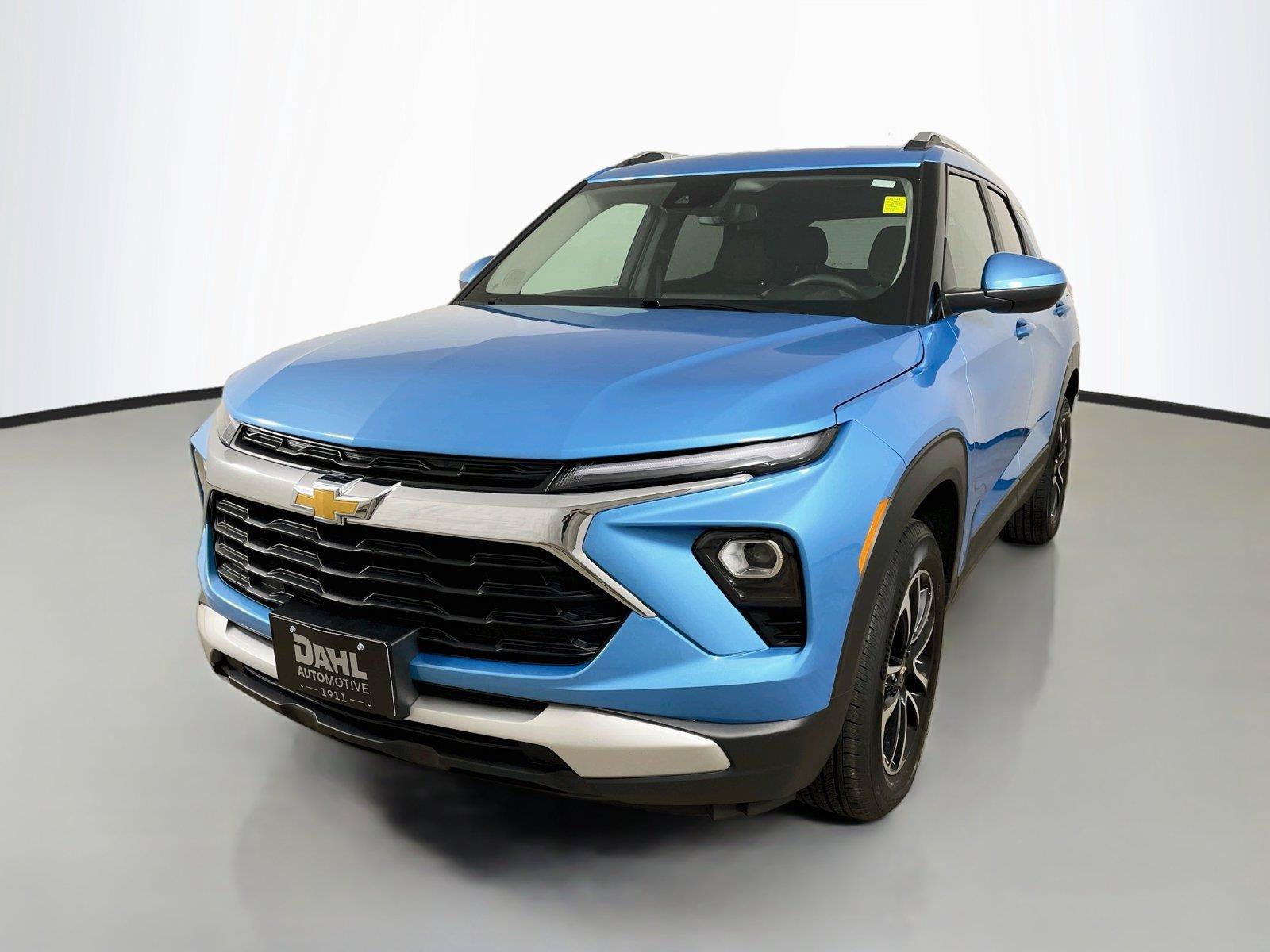 Used 2025 Chevrolet TrailBlazer LT AWD/4WD image 4