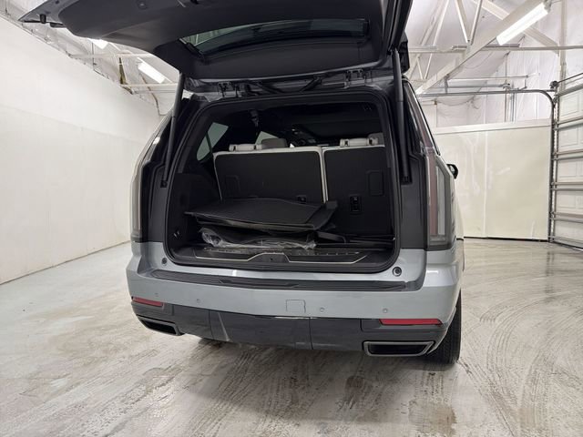 New 2026 Cadillac Escalade Platinum Sport w/ LPO, ONYX Package image 28