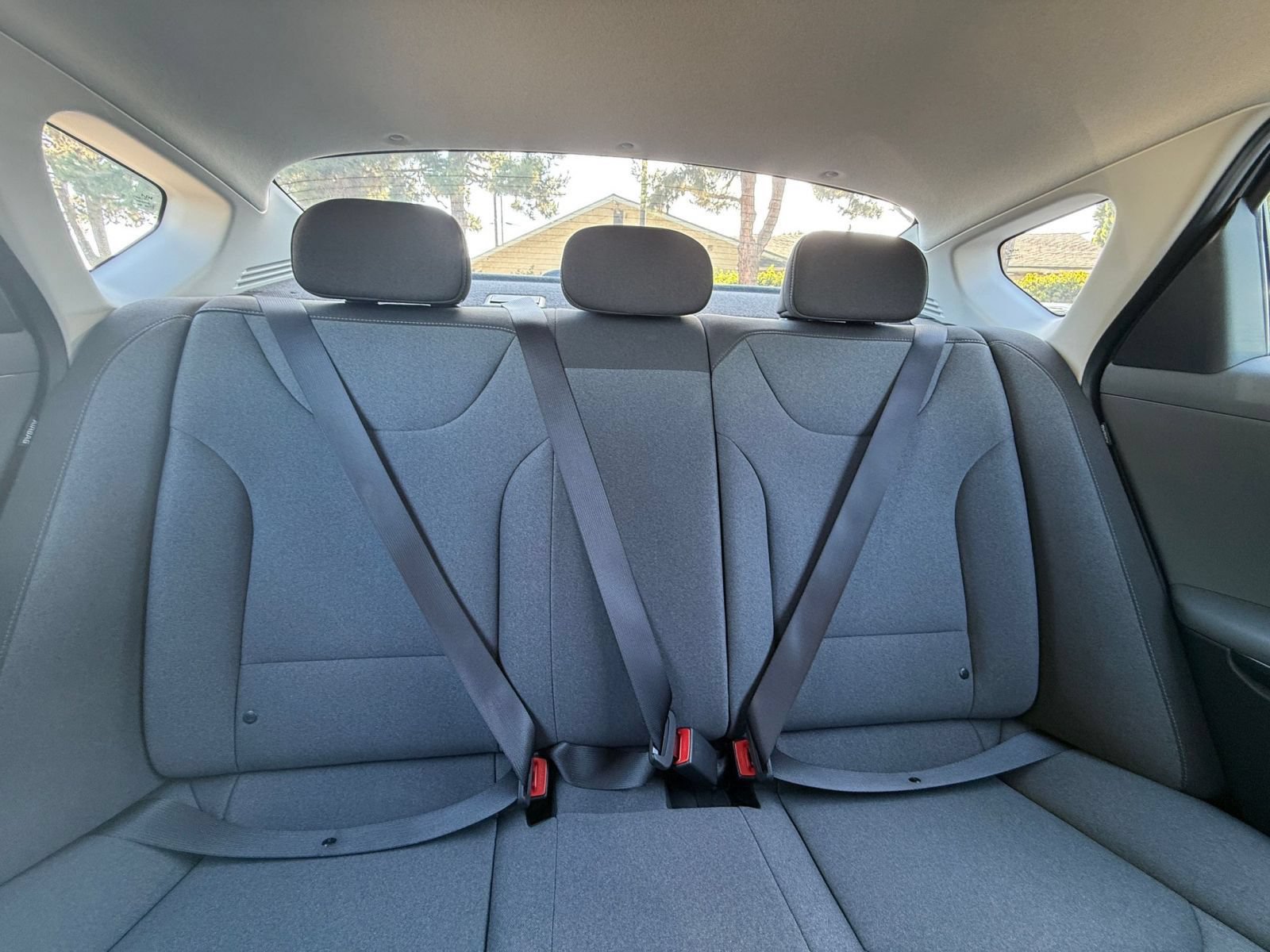 Used 2025 Kia K4 FWD image 36