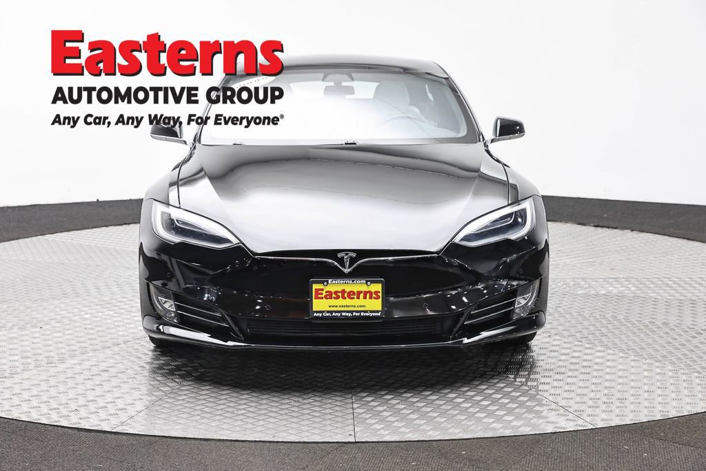 Used 2017 Tesla Model S 60D AWD/4WD image 2