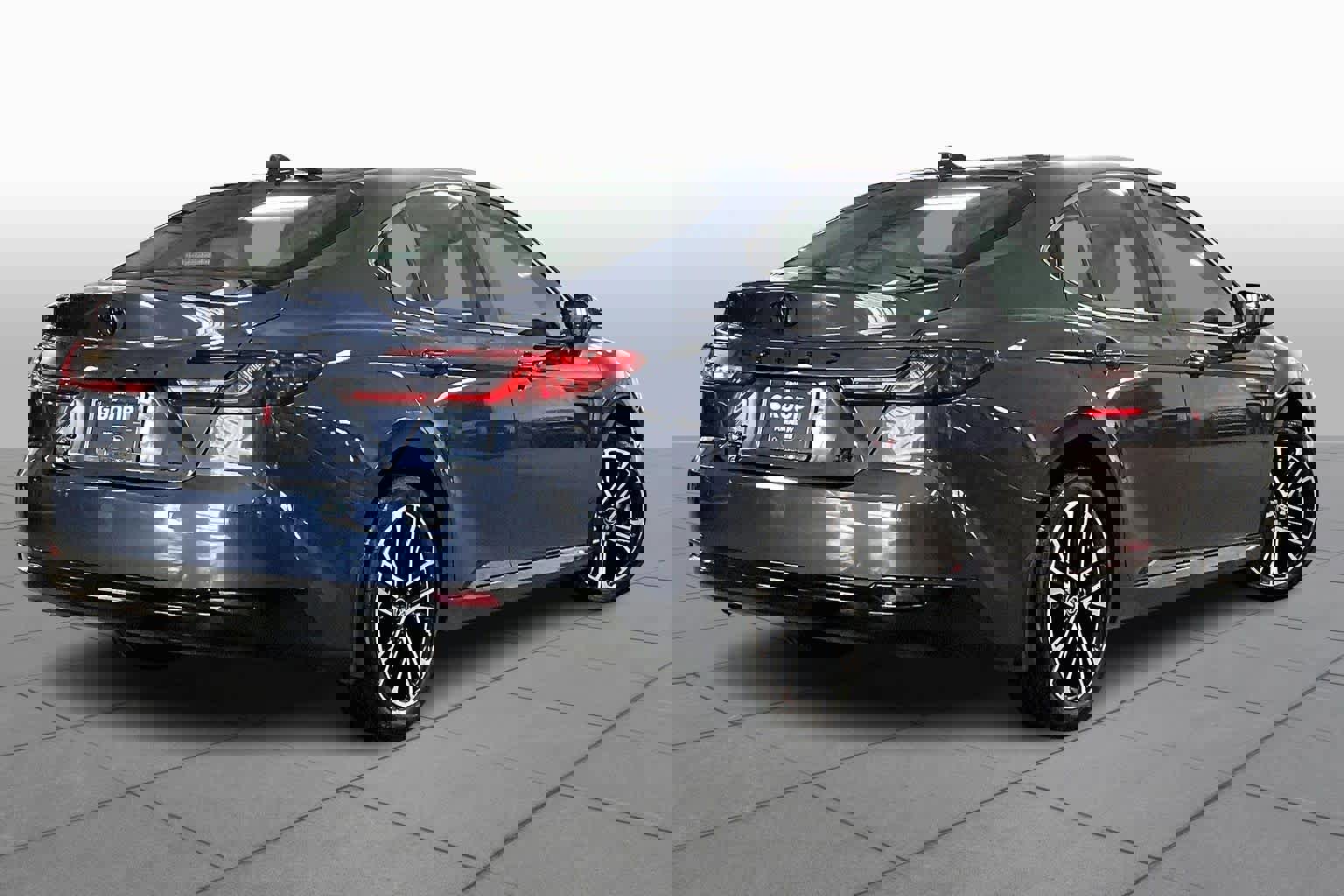 Used 2026 Toyota Camry XLE image 13