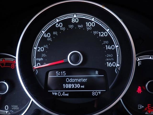 Used 2018 Volkswagen Beetle 2.0T S w/ Style & Comfort Package For S FWD image 23