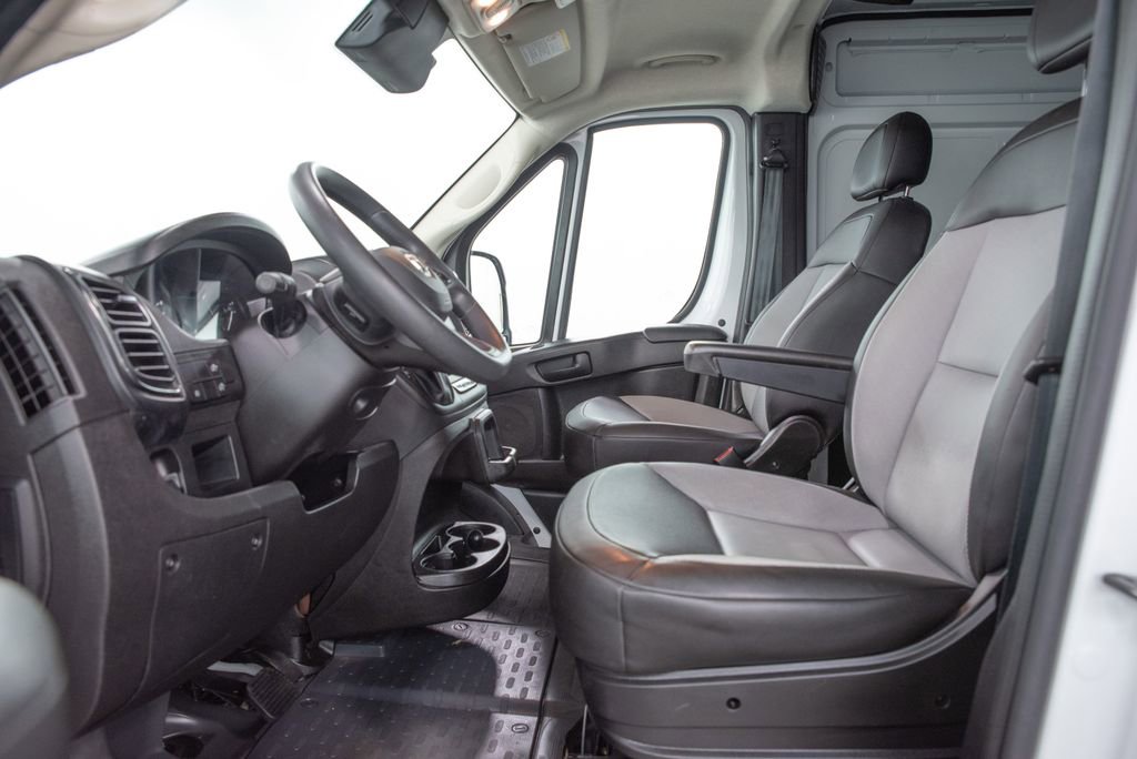 Used 2025 RAM ProMaster 2500 w/ Convenience Group FWD image 6