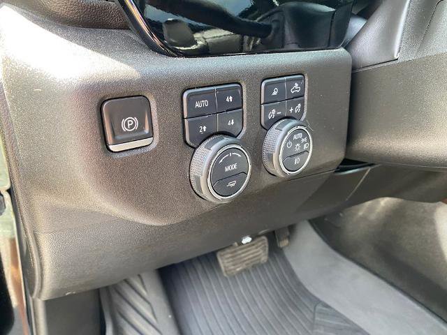Used 2022 Chevrolet Silverado 1500 High Country w/ High Country Premium Package AWD/4WD image 17