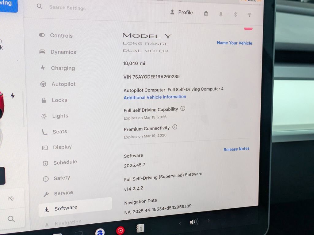 Used 2024 Tesla Model Y Long Range image 32