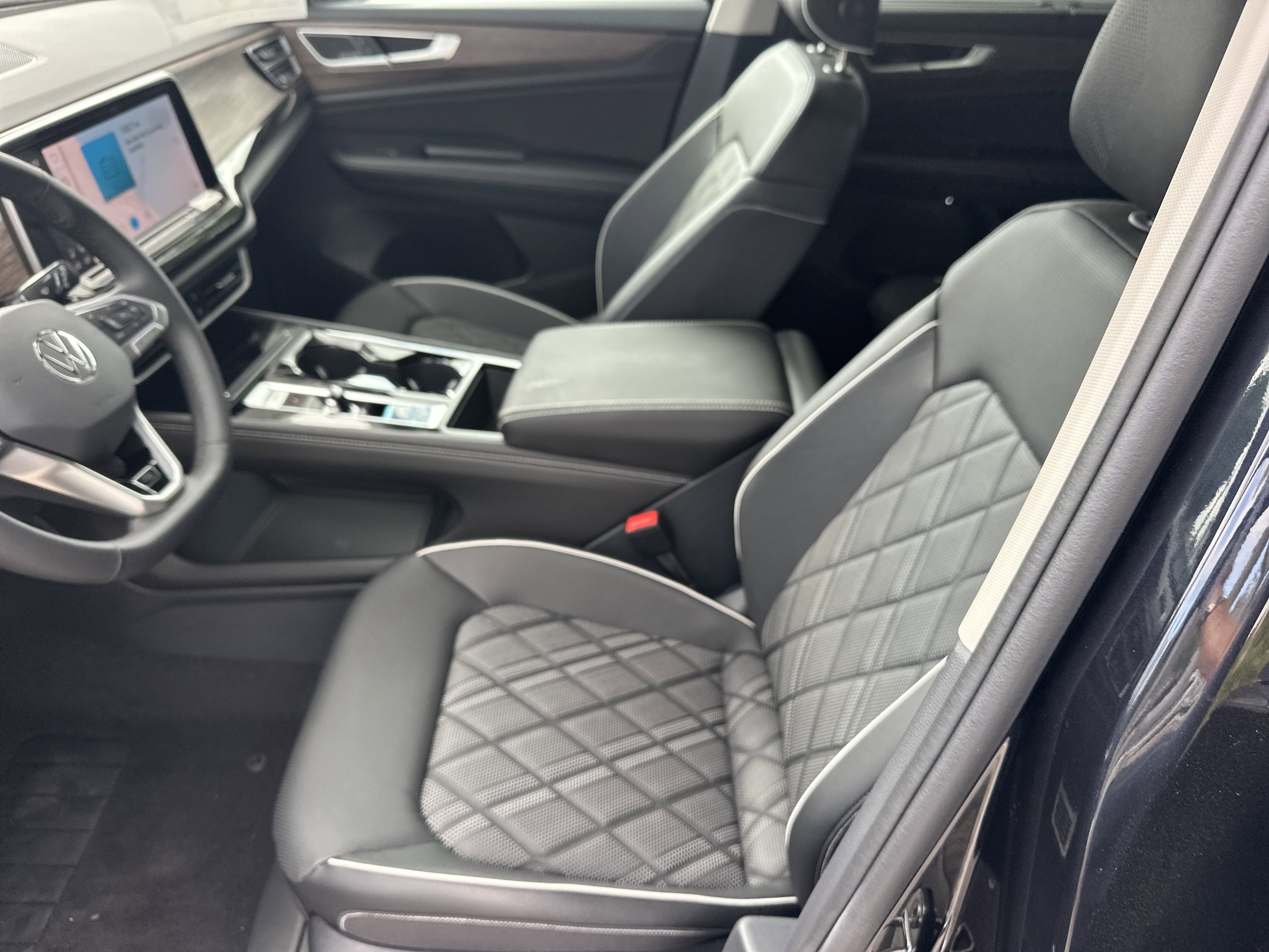 New 2026 Volkswagen Atlas SEL Premium R-Line image 17