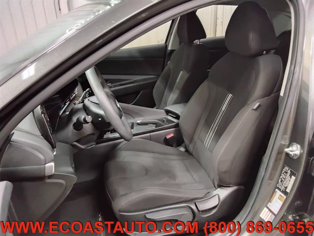 Used 2024 Hyundai Elantra SEL FWD image 10