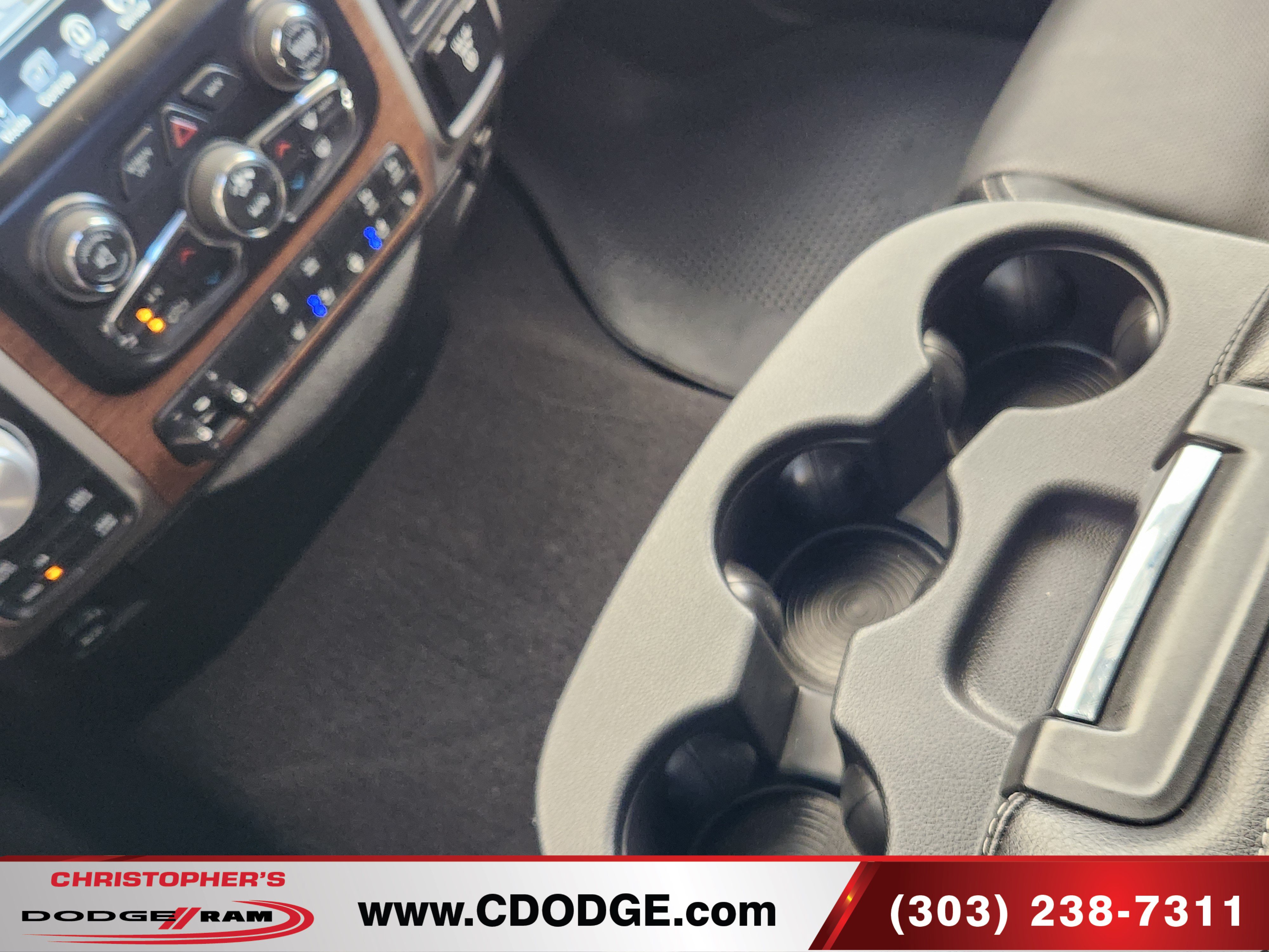 Used 2017 RAM 1500 Laramie w/ Convenience Group AWD/4WD image 13