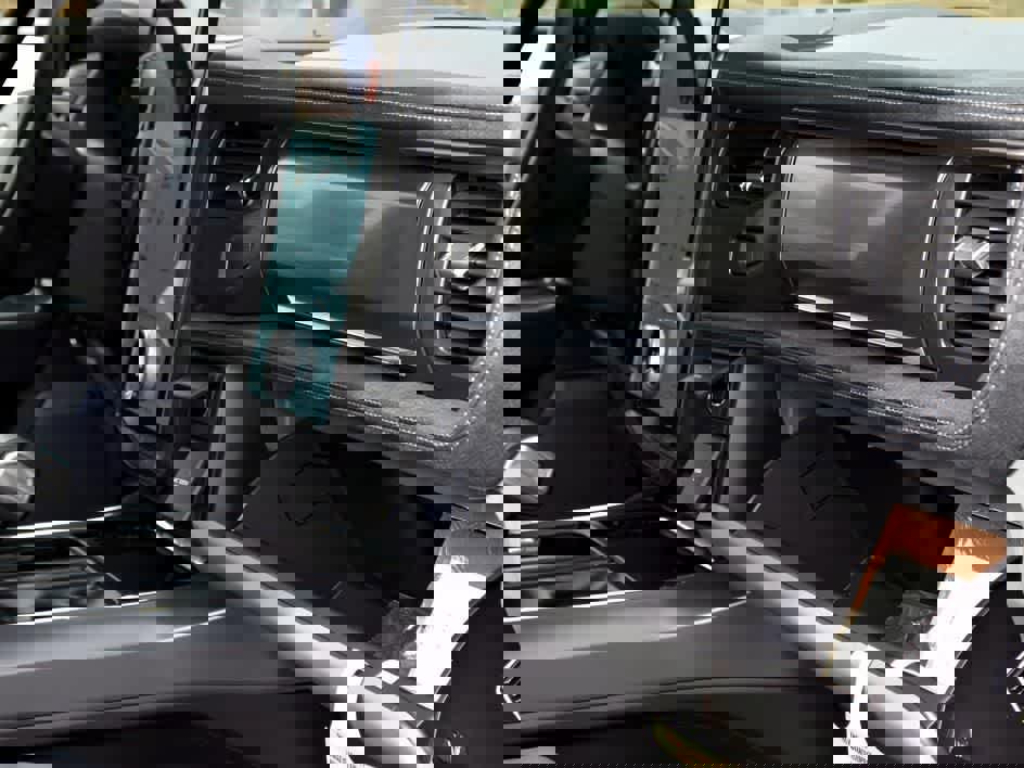New 2025 Ford F150 Lightning Flash image 25