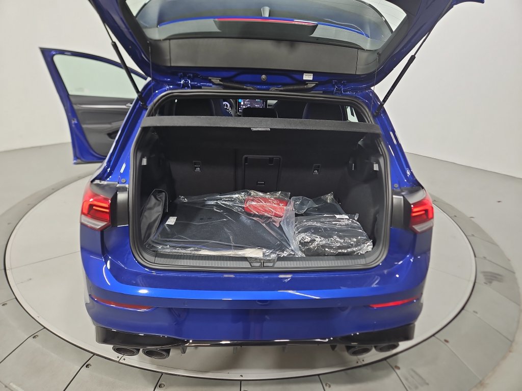New 2027 Volkswagen Golf R Black Edition AWD/4WD image 23
