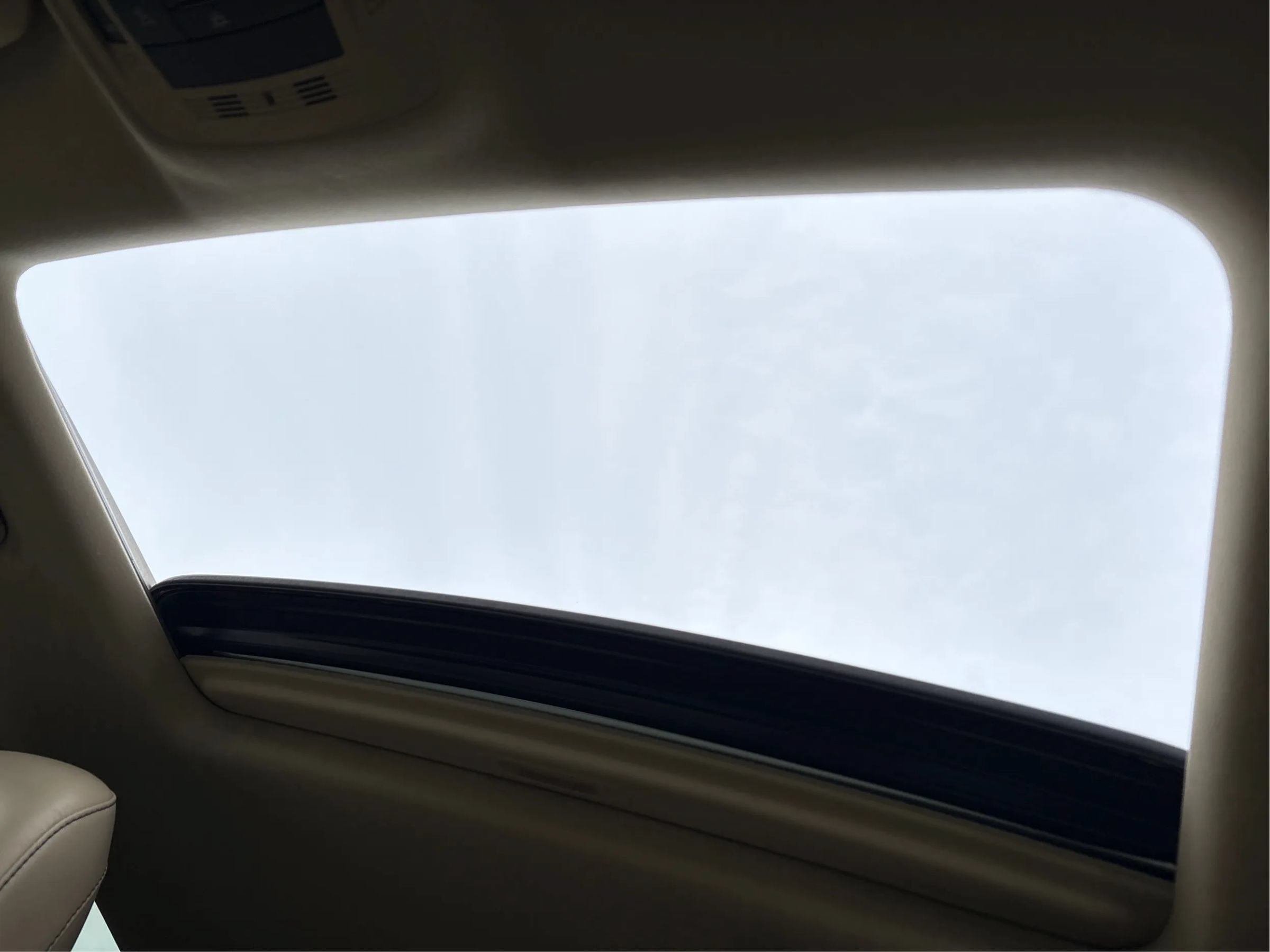 Used 2015 Lexus RX 450h FWD image 33